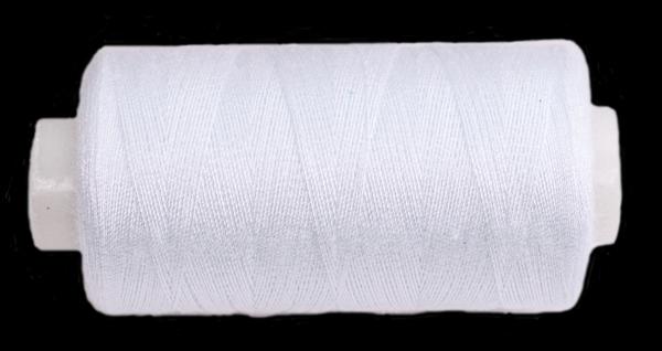 Polyester sewing thread in white 500 m 546,81 yard 40/2